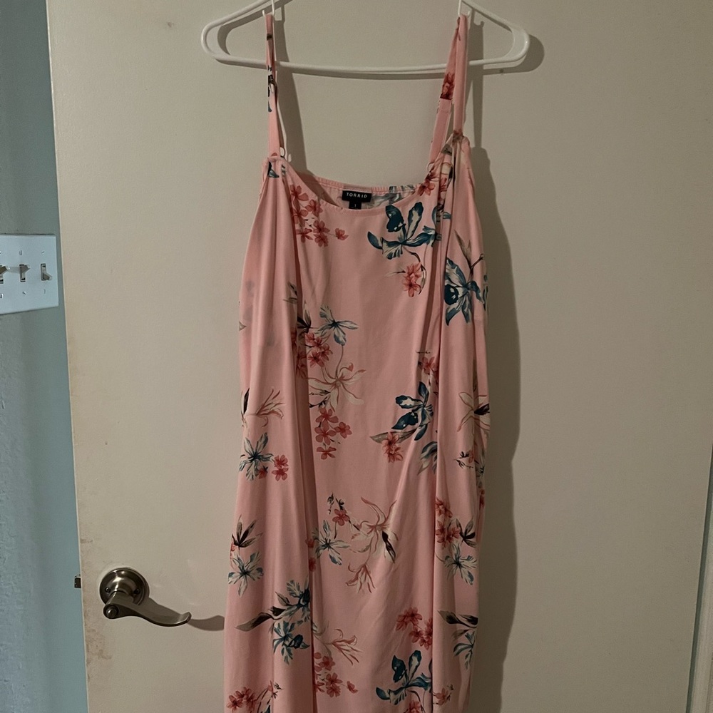 Elegant Floral Midi Dress in Pink